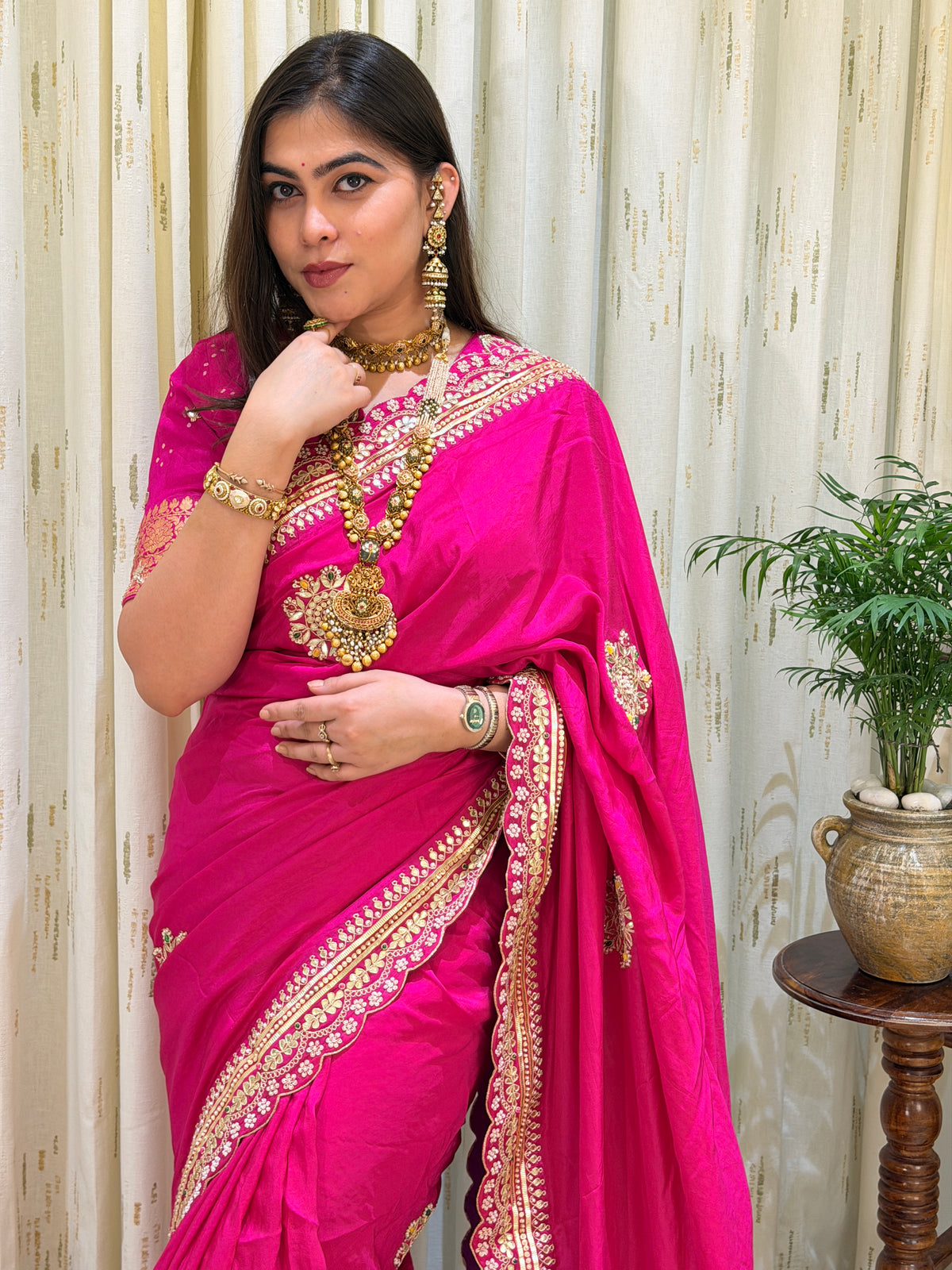 Garba Gulnaar Handloom Bandhani Saree
