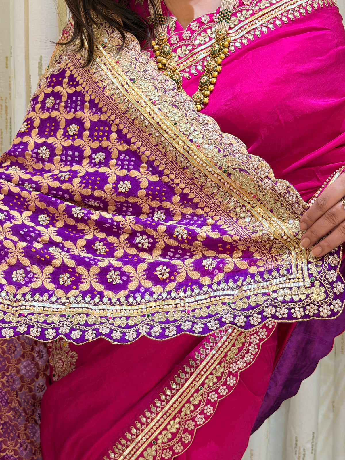 Garba Gulnaar Handloom Bandhani Saree