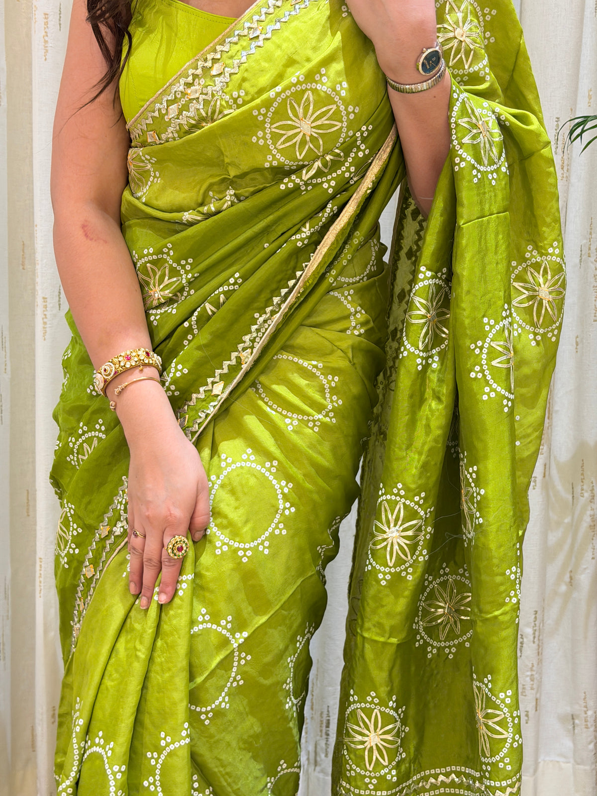 Vanya Green Dola Silk Saree