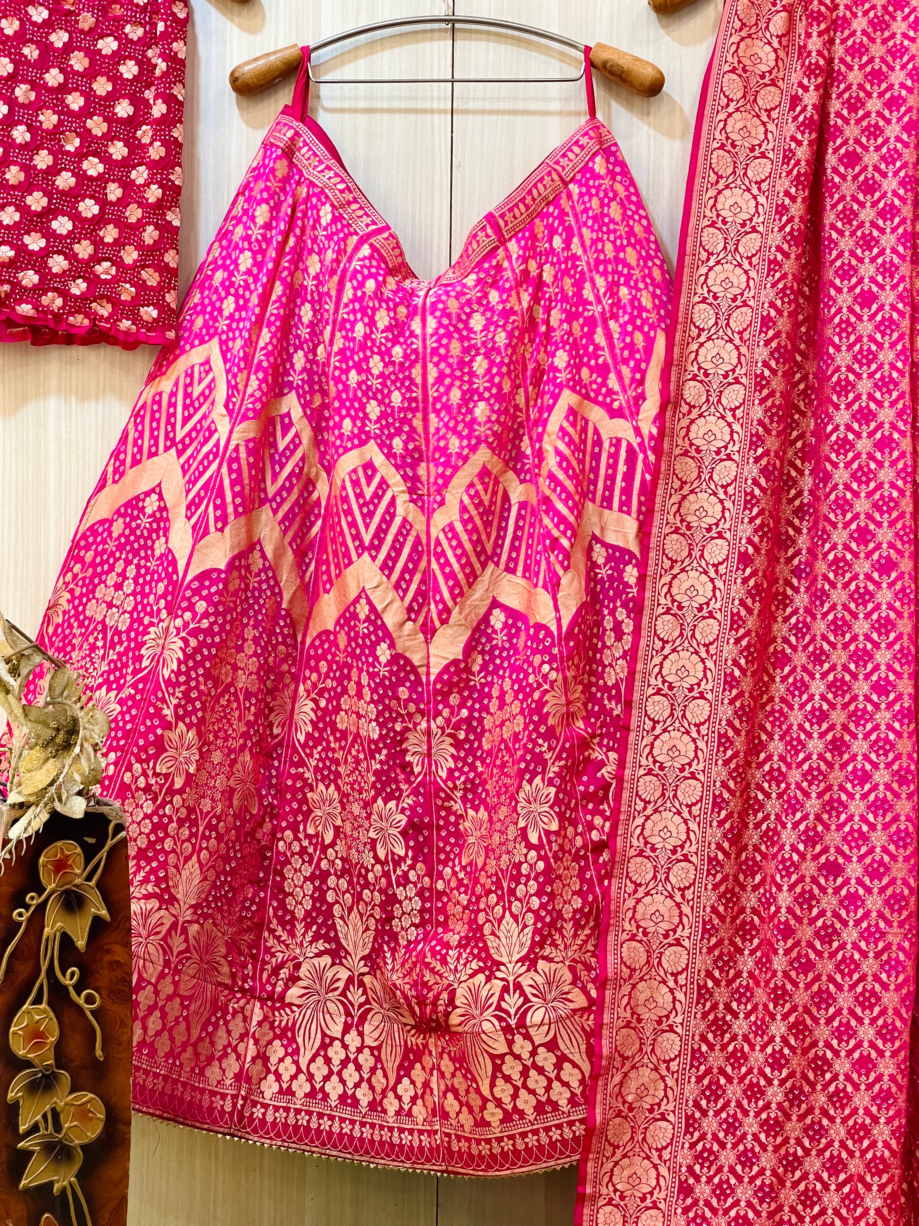 Minal Bandhani Lehenga
