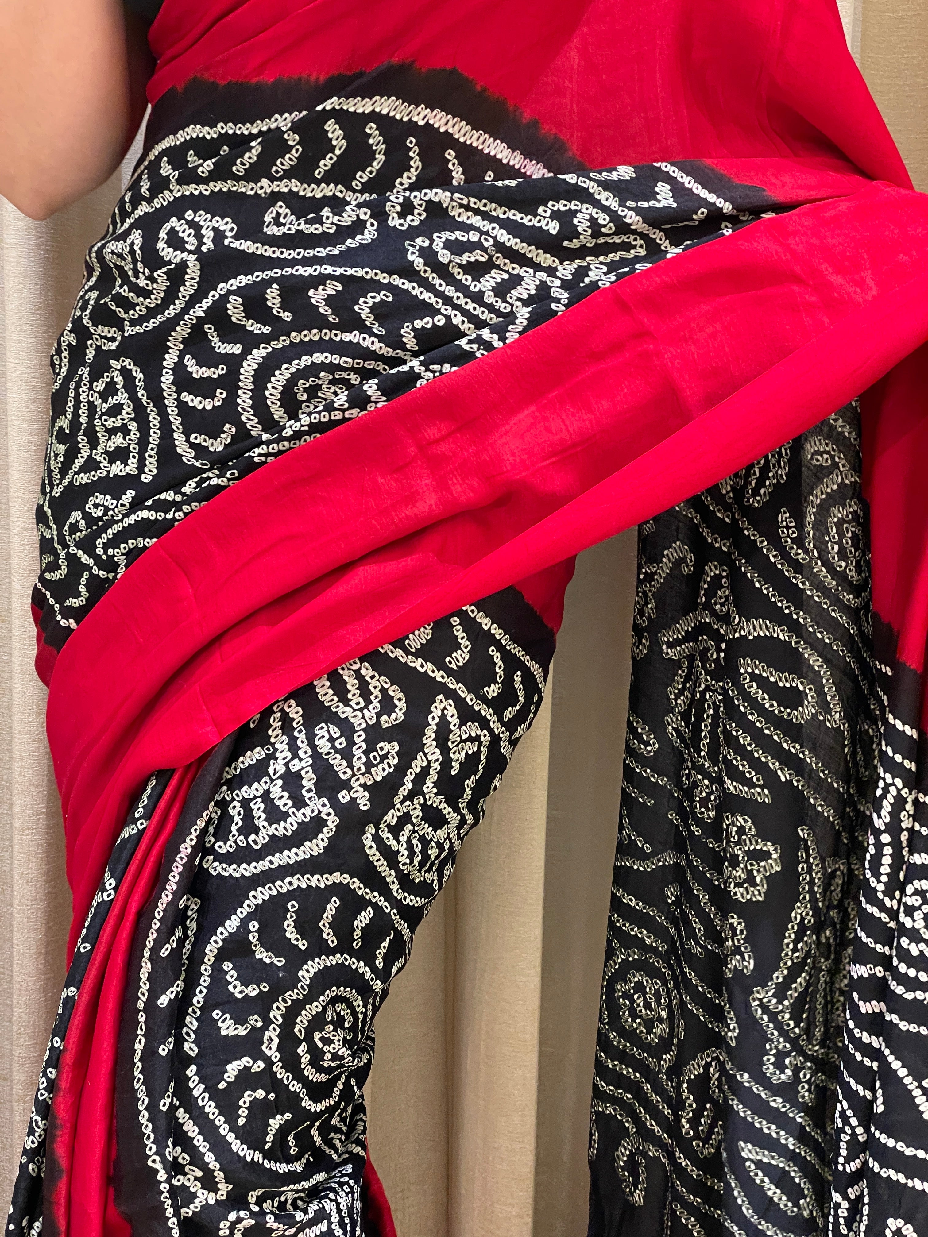 Aarohi Rai Bandhani Gajji Silk Saree