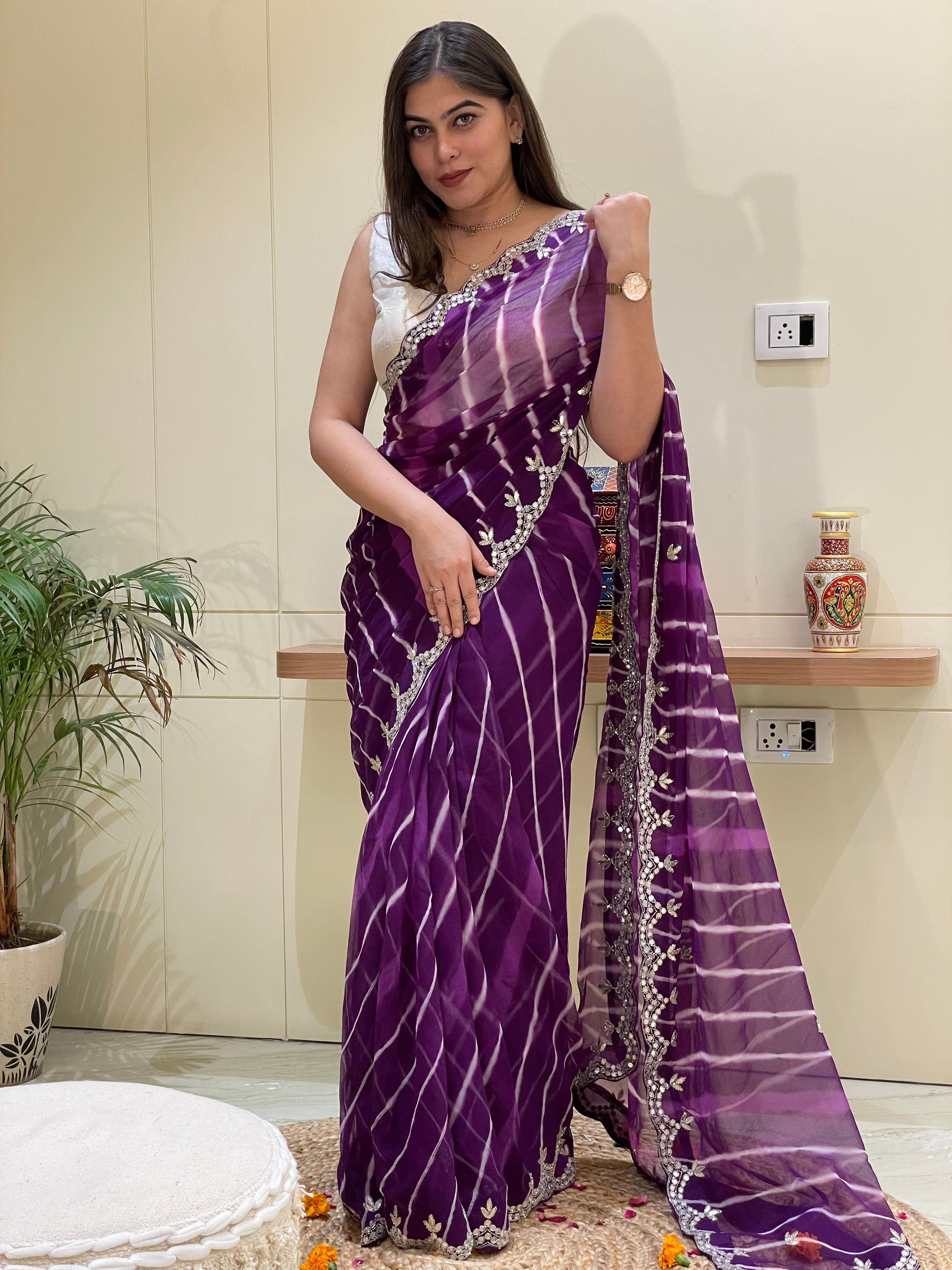 Teenu Leheriya Saree