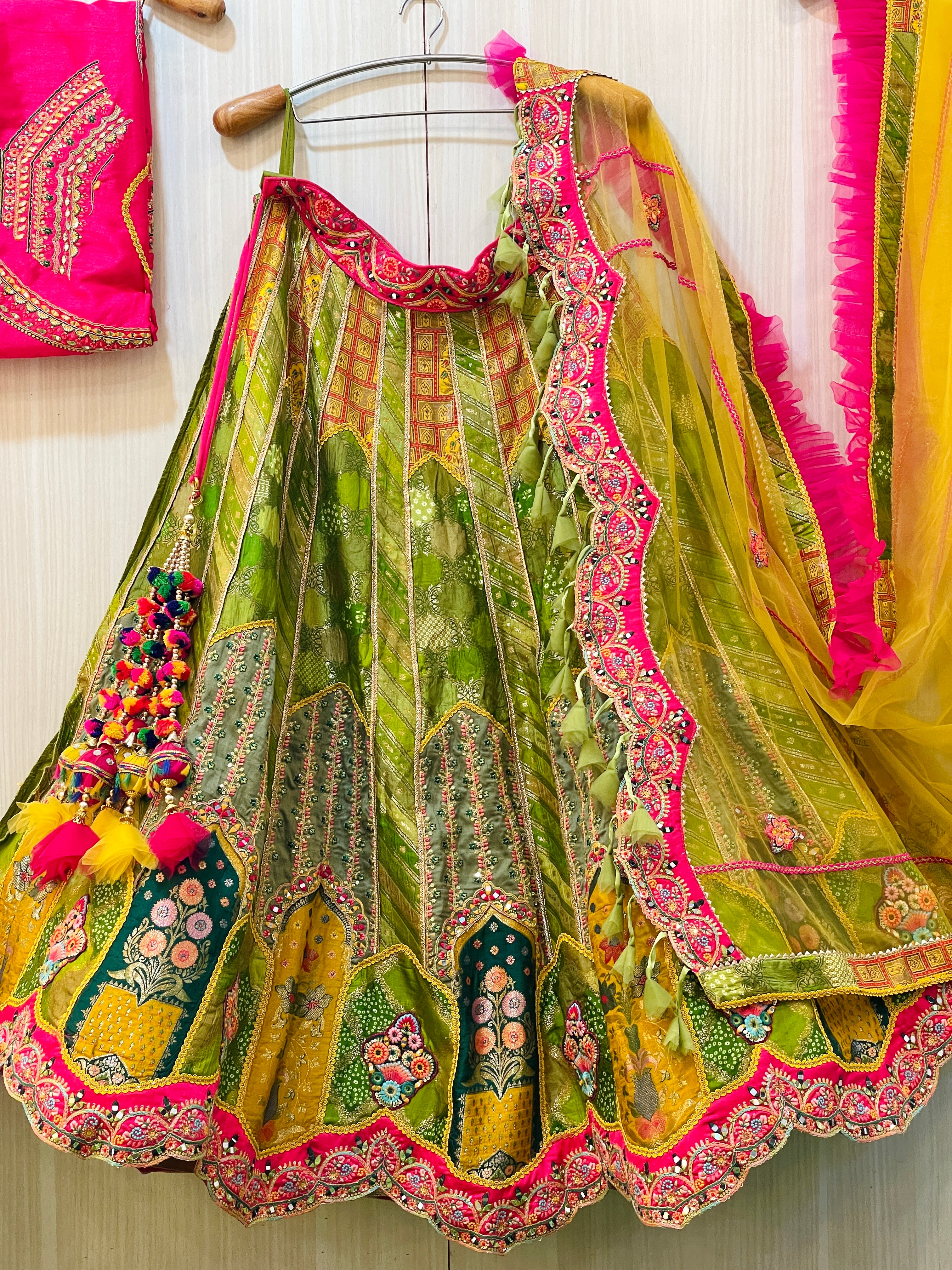Tahini Lehenga