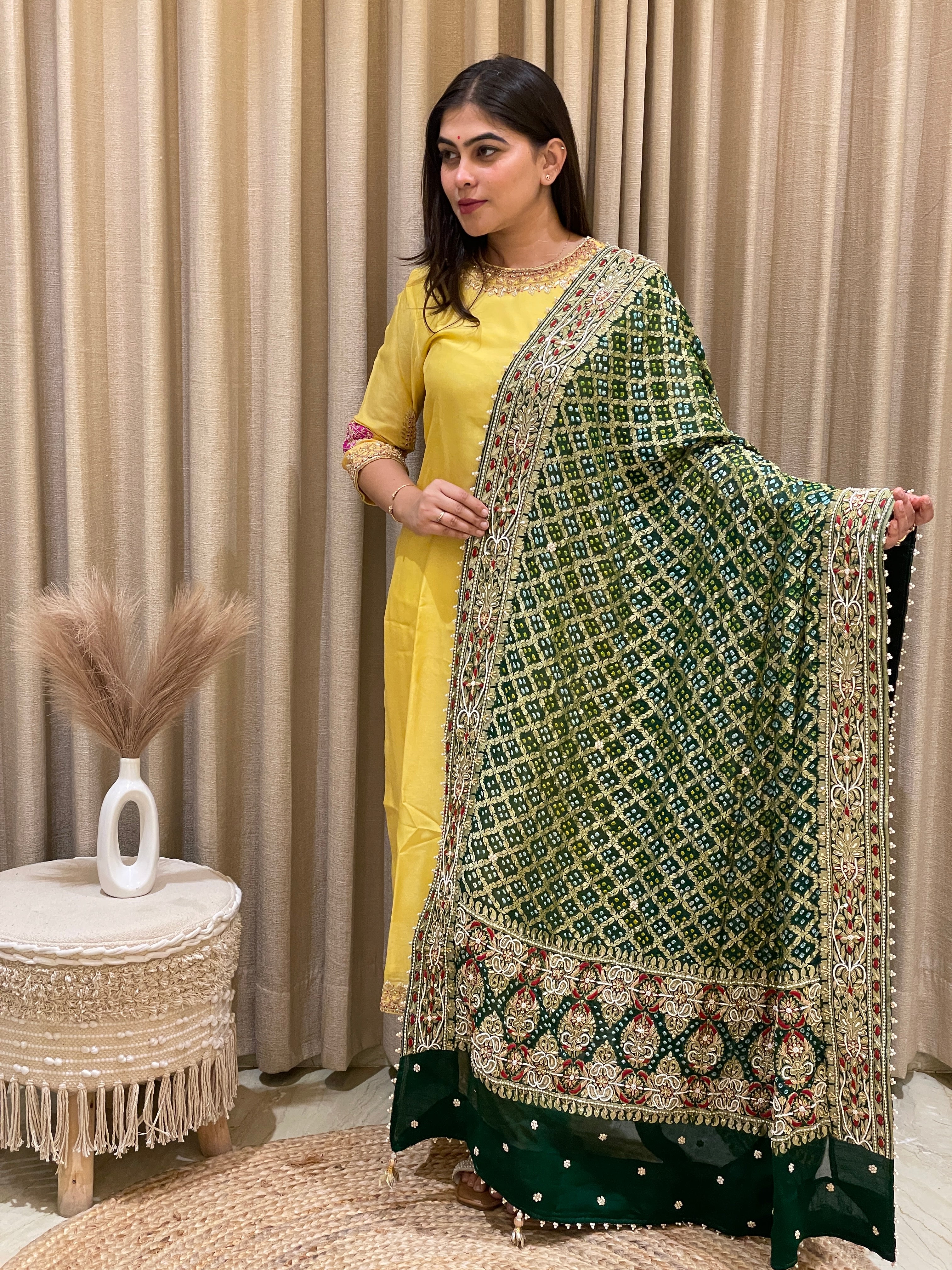 Myra Gulrang Meenakari Dupatta