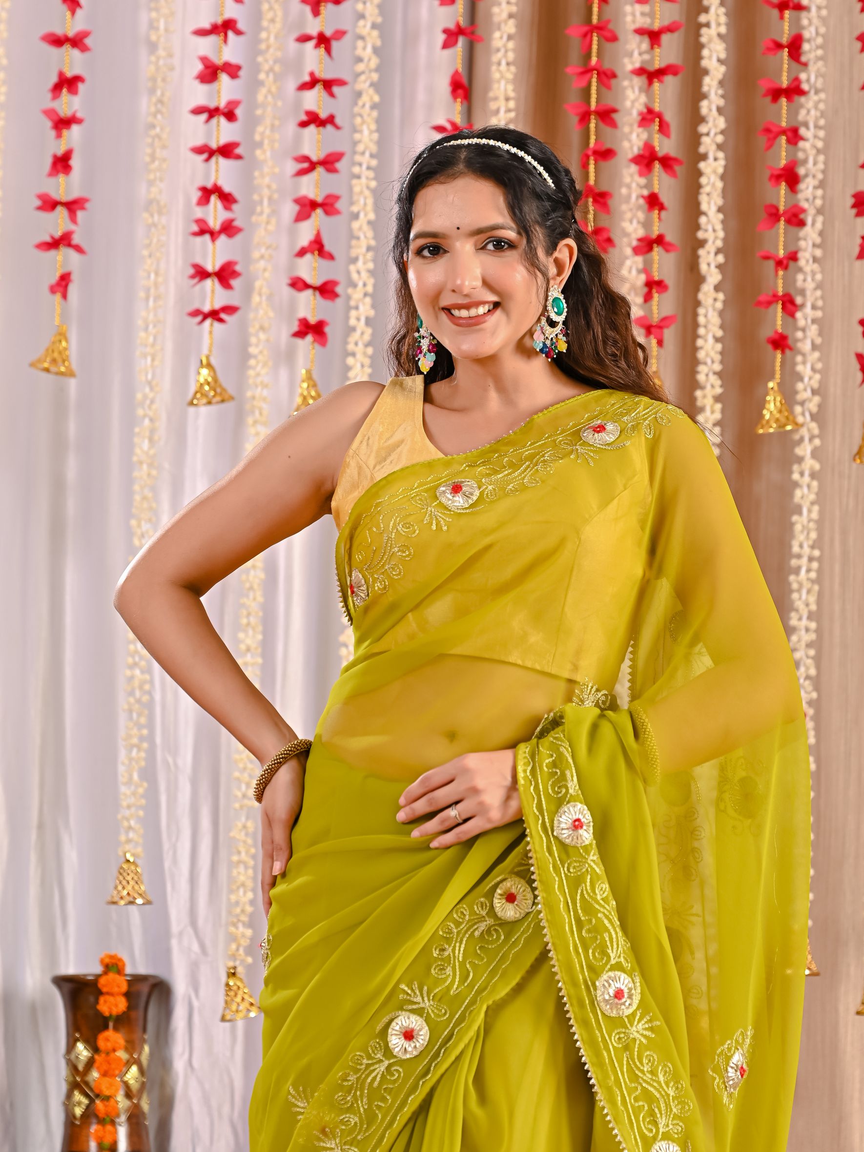 Aarohi Golden Grace Georgette Saree