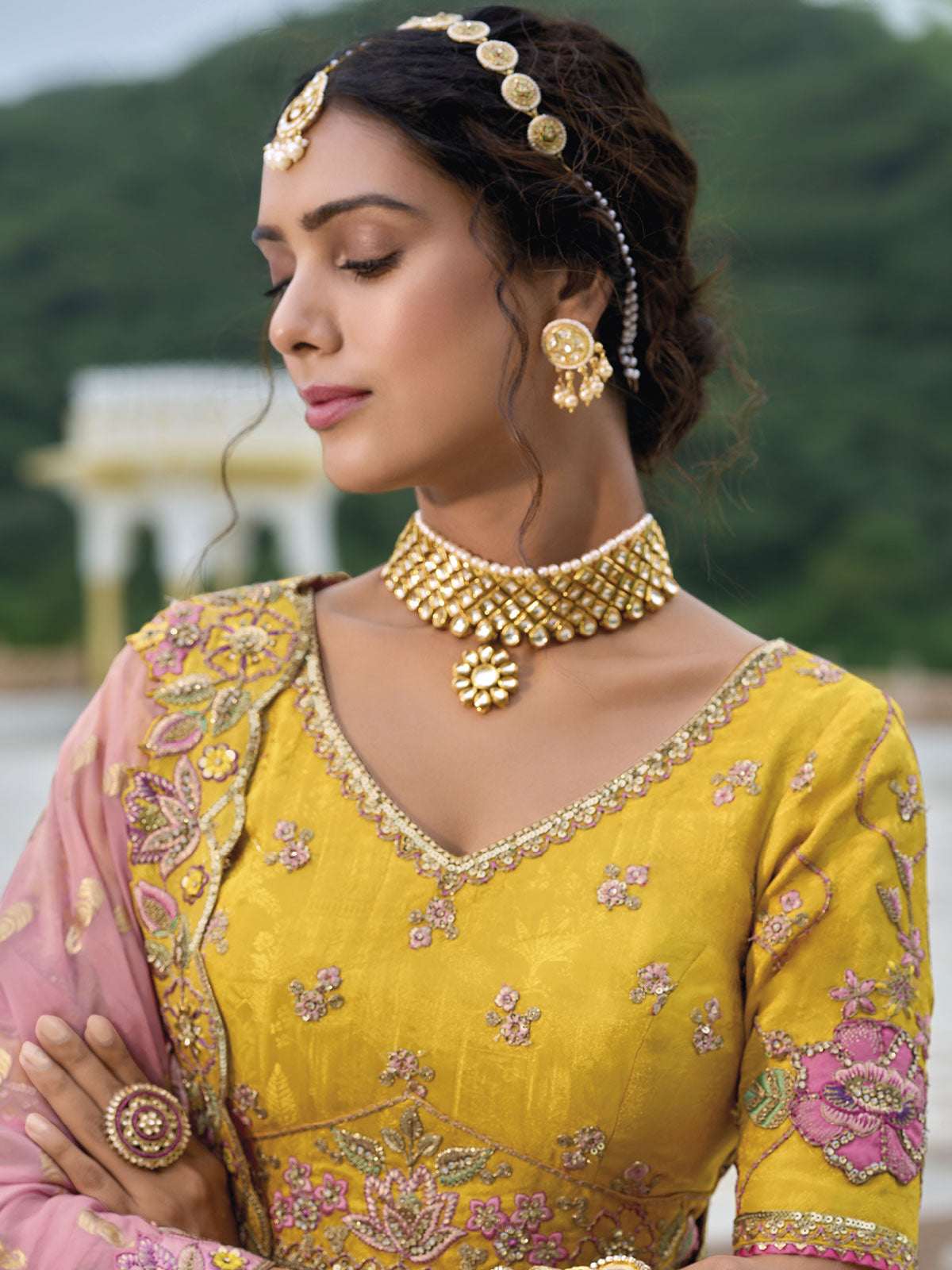 Noor-e-Nazakat Lehenga
