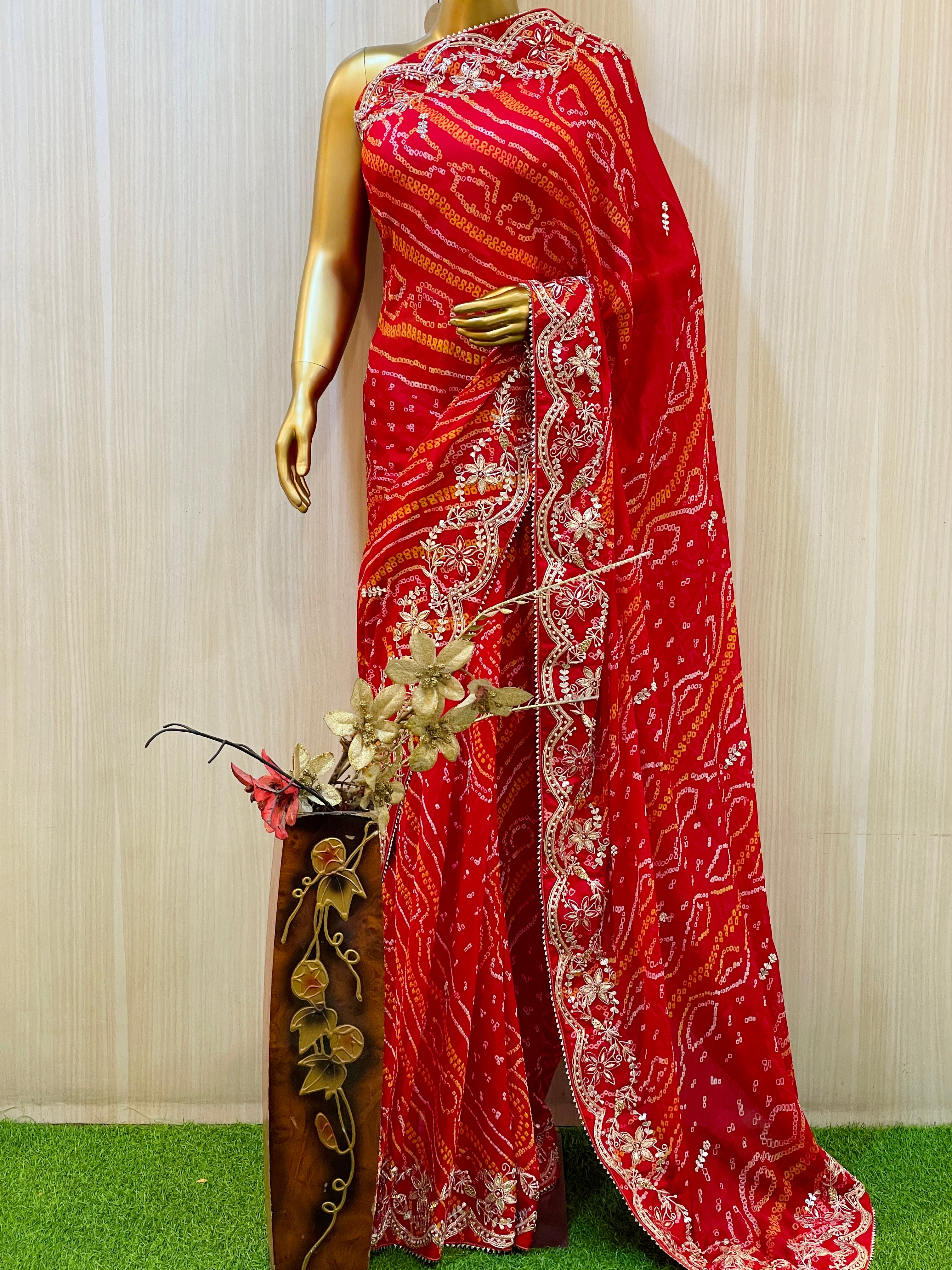 Ritu Bandhani Saree