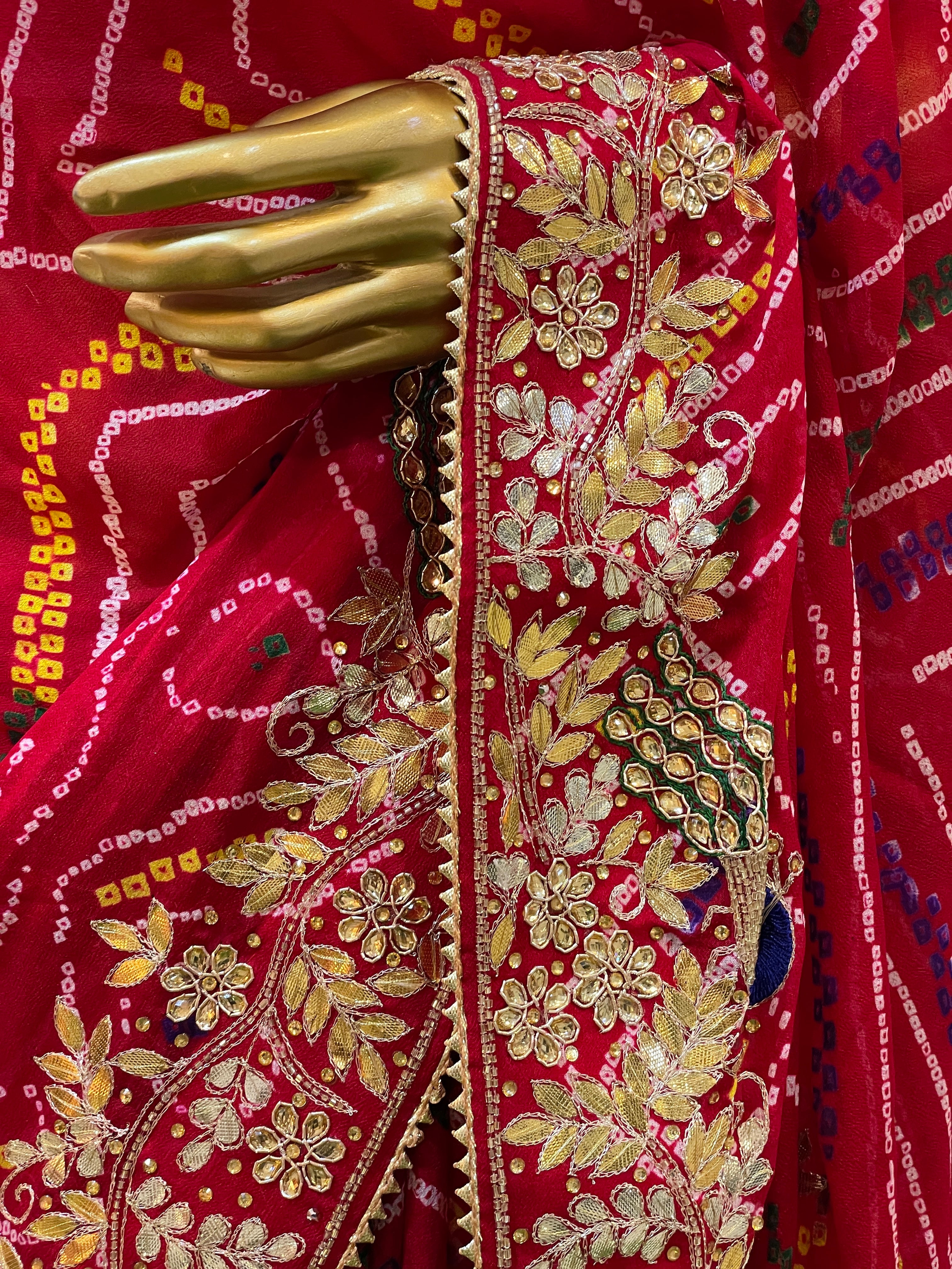 Wina Bandhani Saree