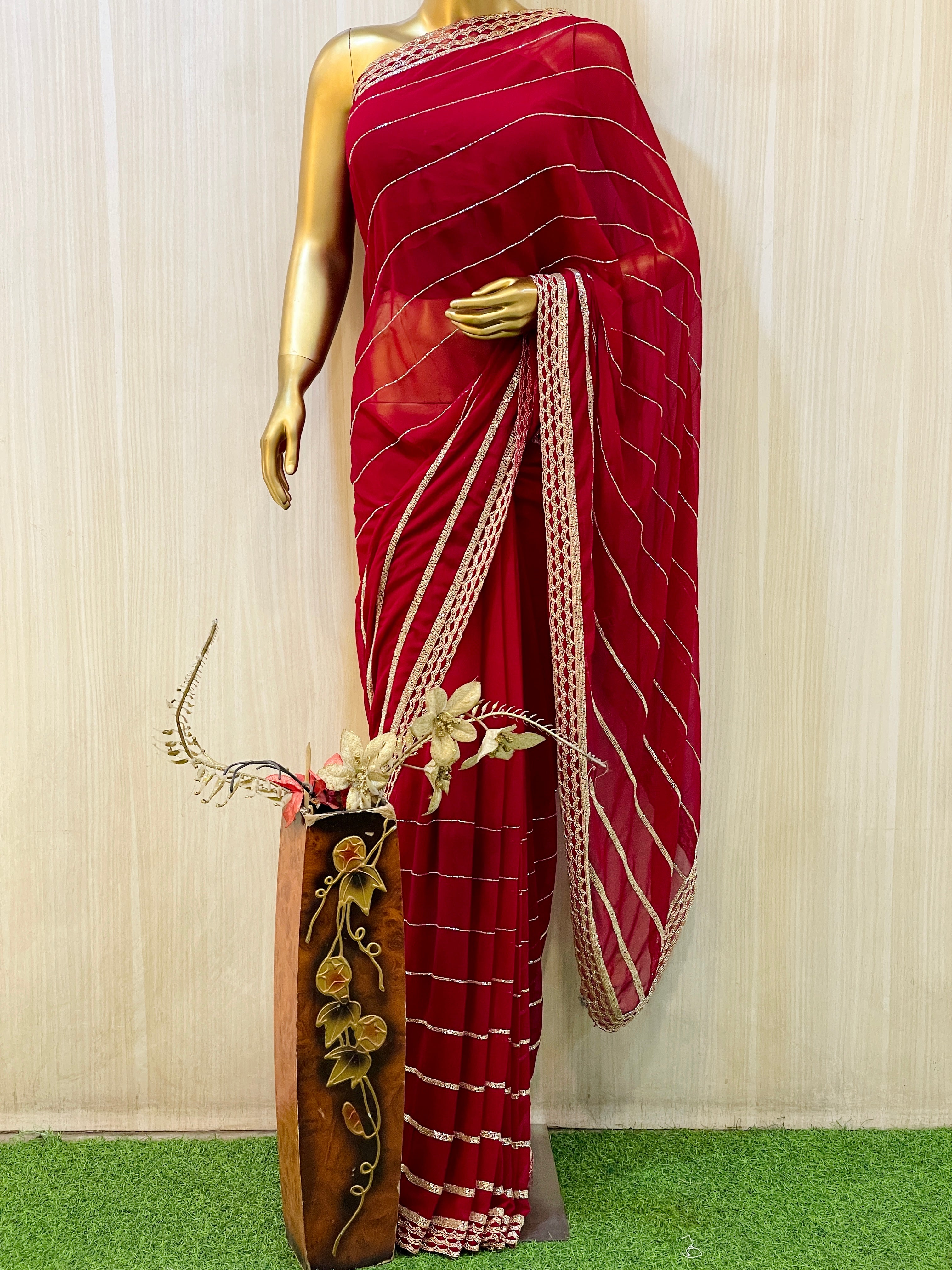 Vinisha Red Georgette Saree
