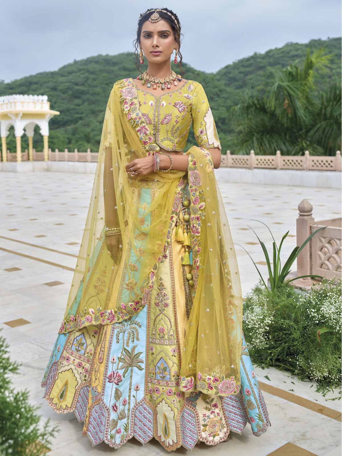 Meher Mahal Lehenga