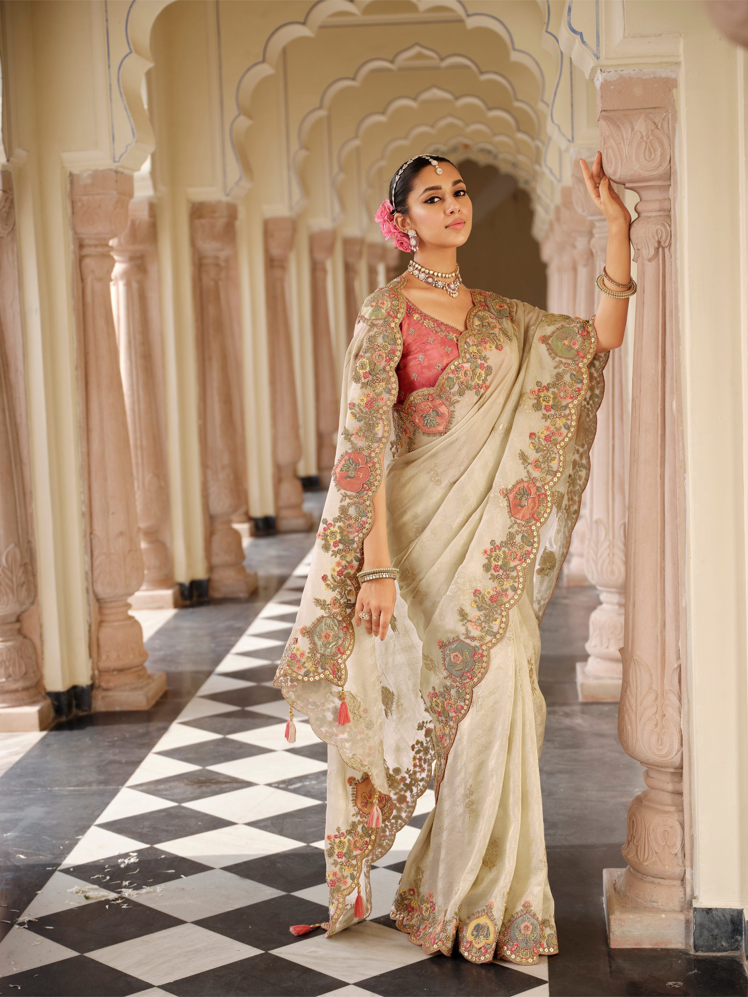 Sneha Off-White Rose Border Banarasi Silk Saree