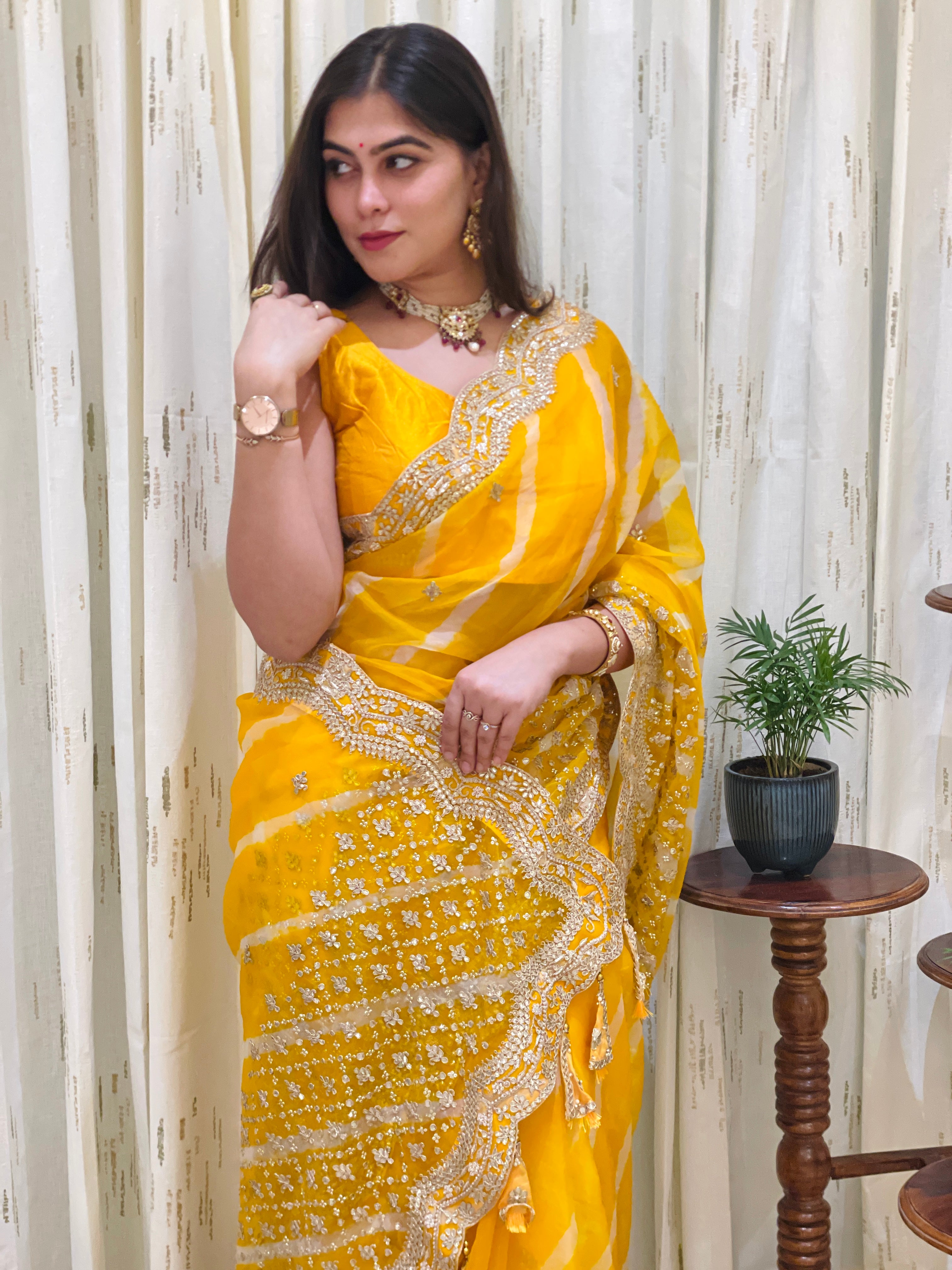 Tejasvi Leheriya Saree