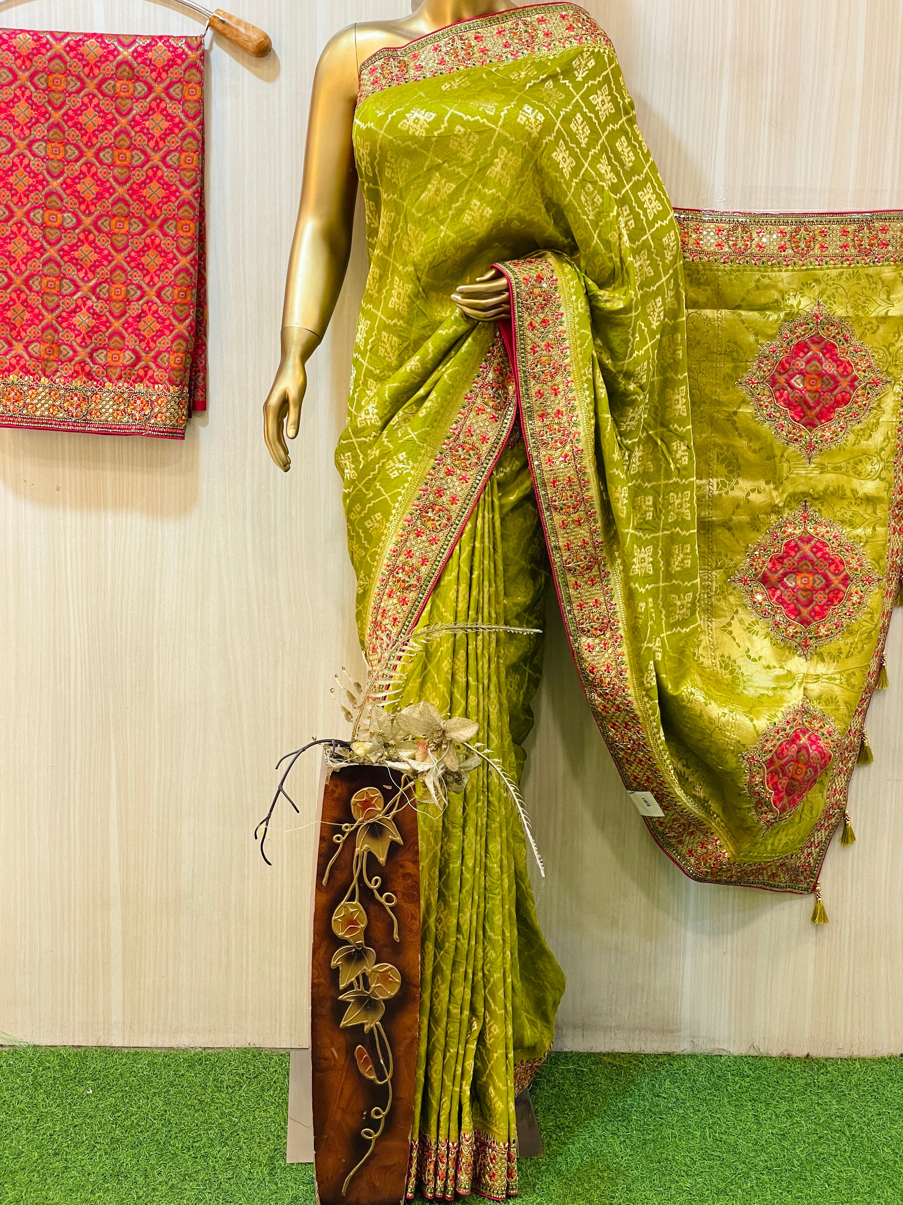 Shashi Banarasi Saree