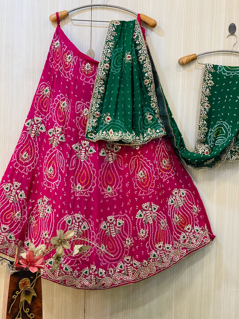 Munazir Pink Bandhani Lehenga