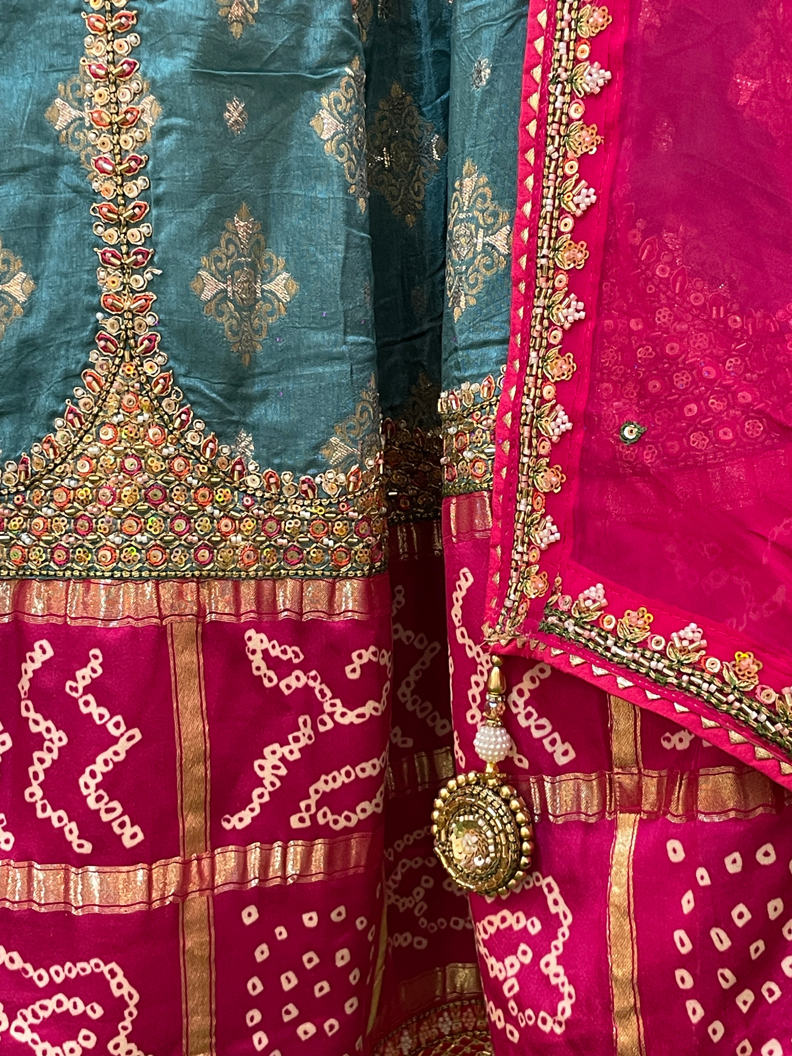 Vanya Ghatchola Lehenga