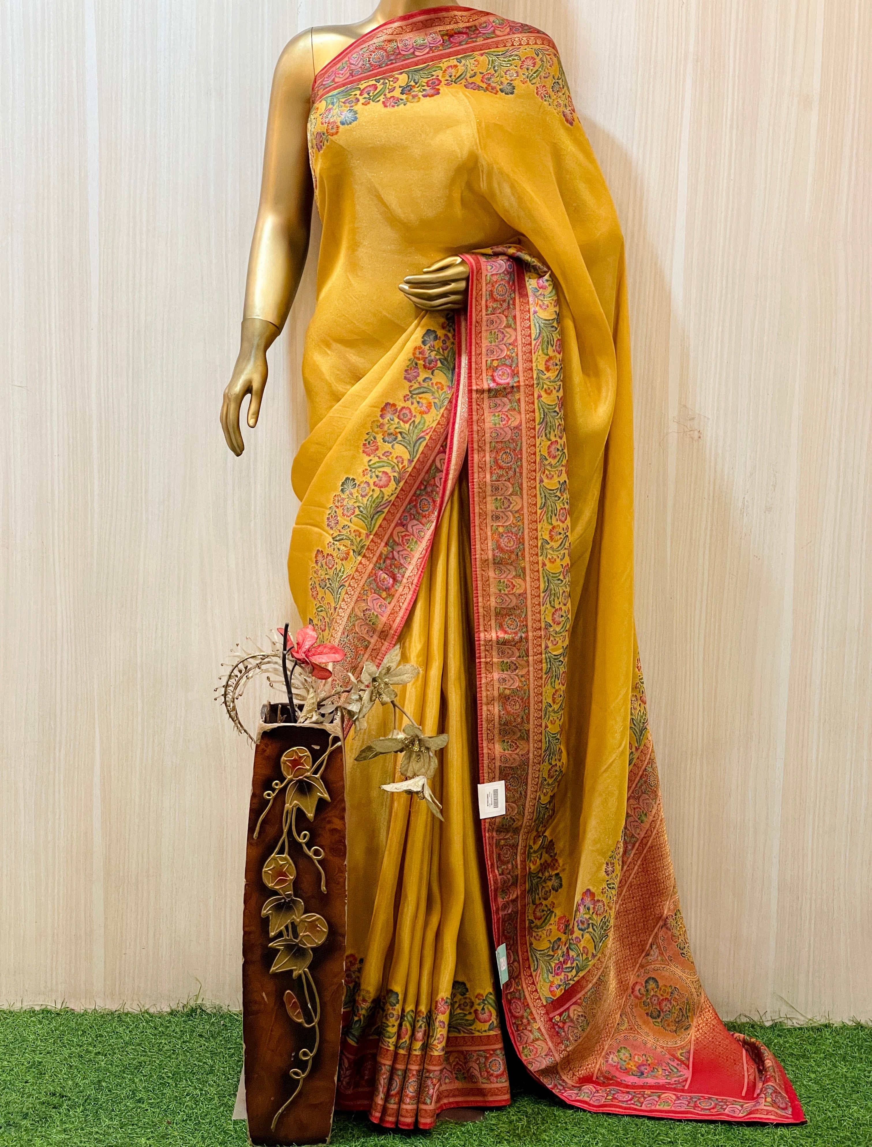 Mishu Banarasi Silk Saree