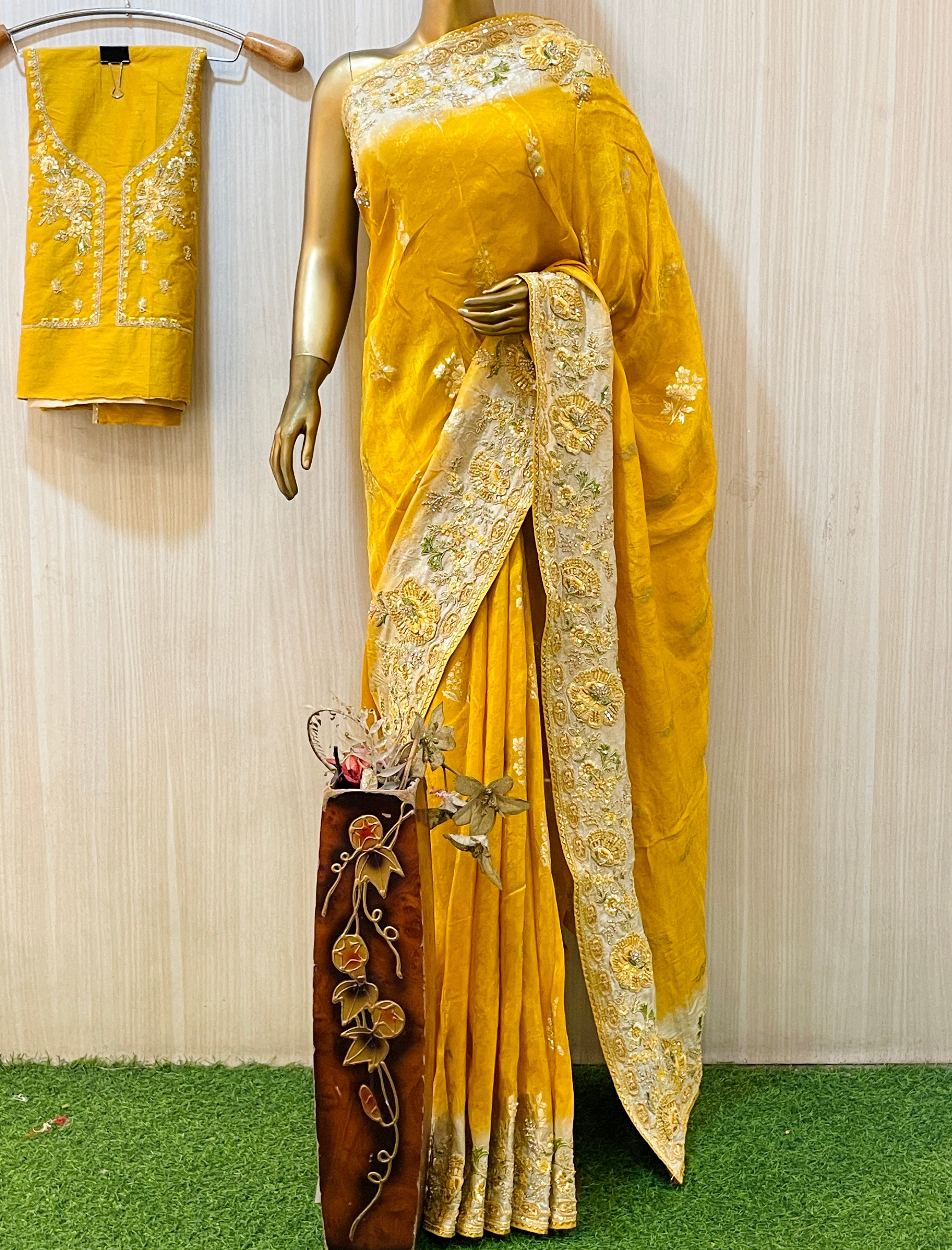 Vinkasa Banarasi Silk Saree