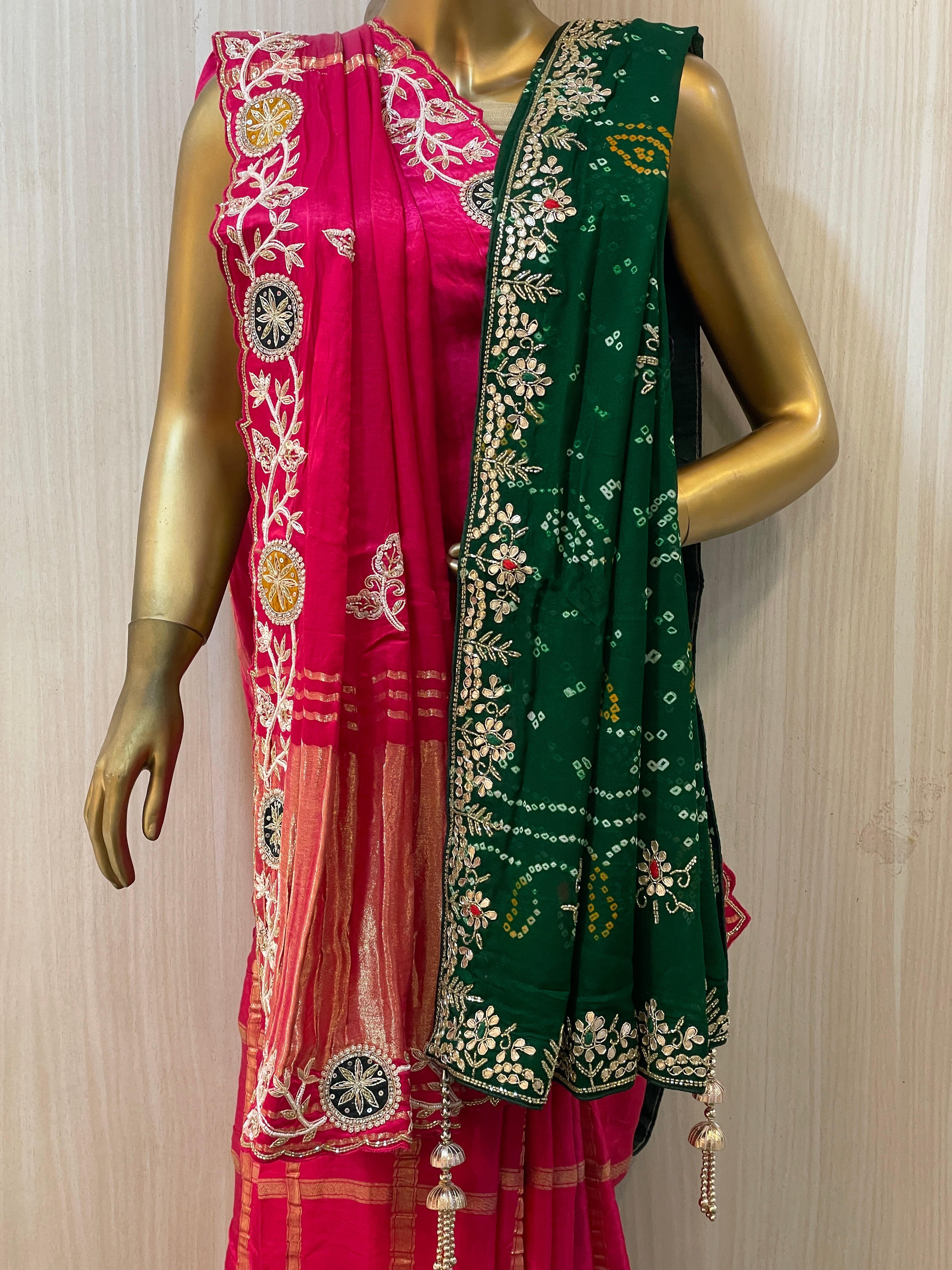 Madhu Pure Double Dupatta Gajji Silk Saree