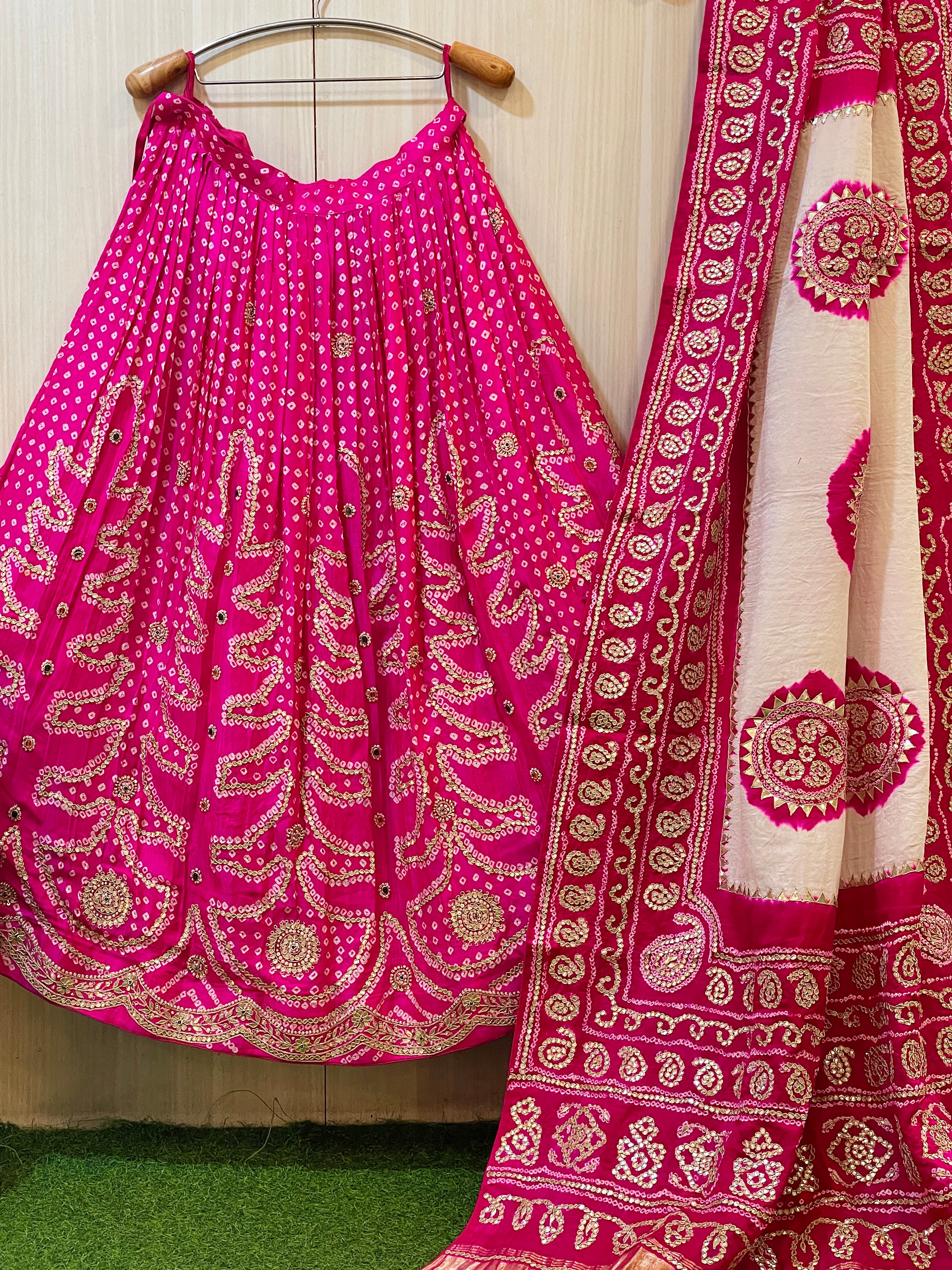 Gulnaar Rani Pink Gajji Silk Lehenga