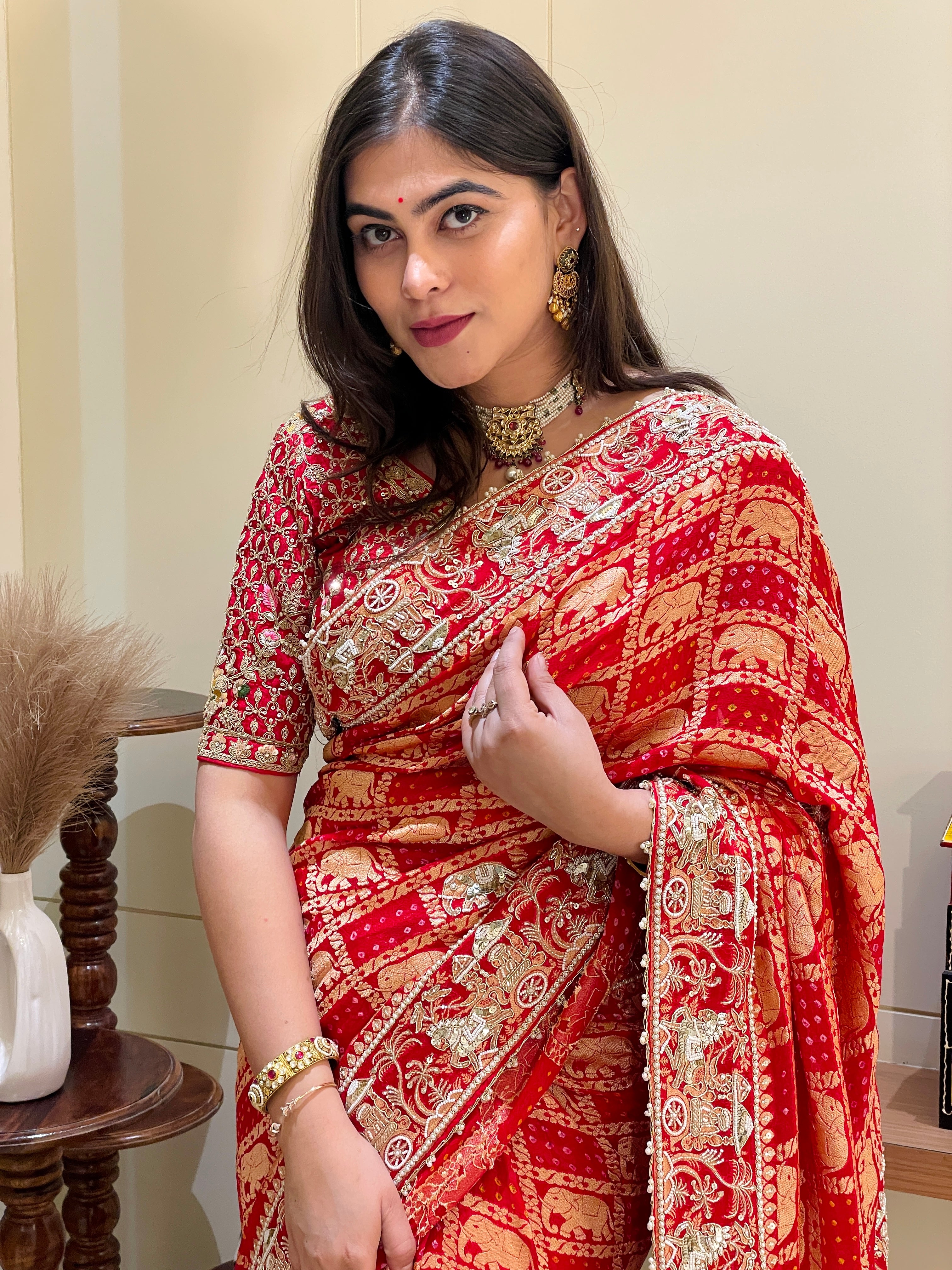 Rhea Radha Rani Kadva Zari Saree