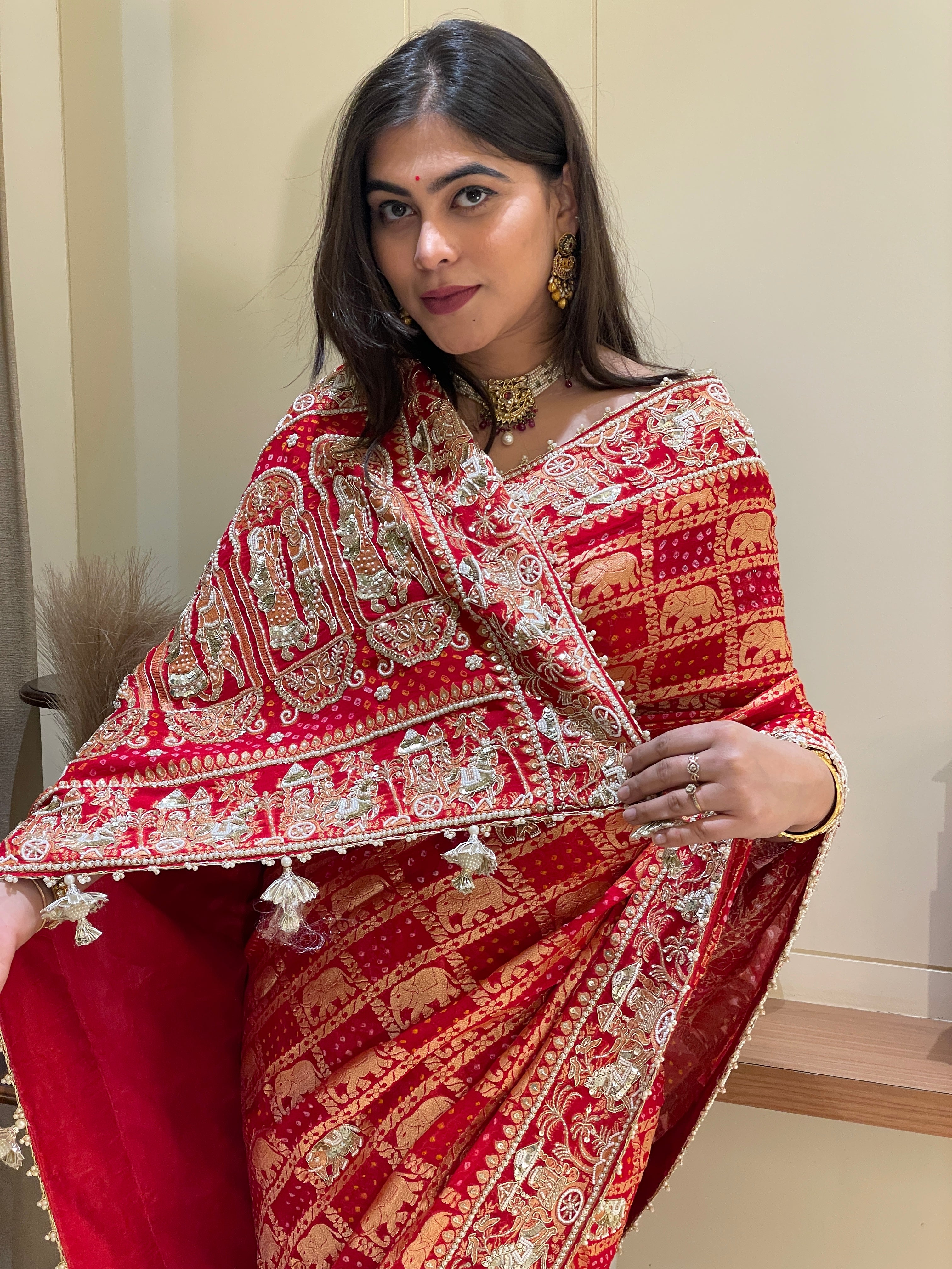 Rhea Radha Rani Kadva Zari Saree