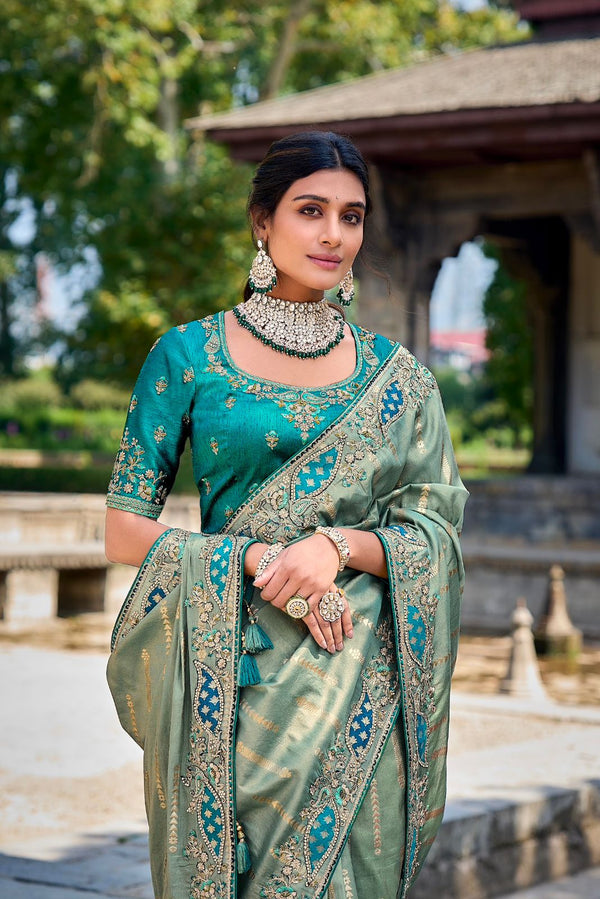 6 m (with blouse piece) Wedding Viridian Green Banarasi Saree at Rs 4000 in  Jalesar