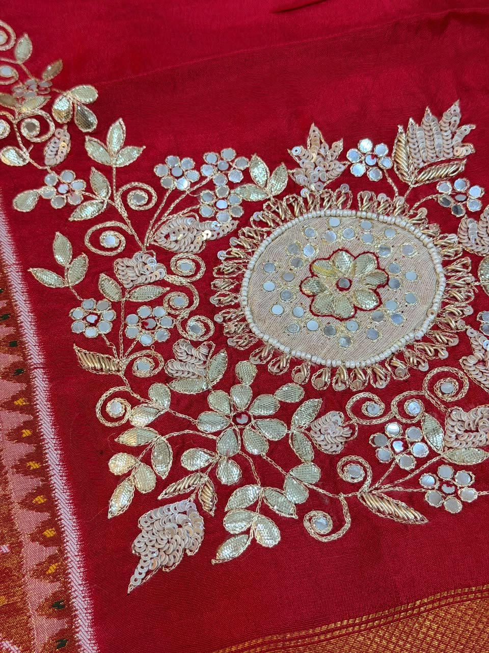 Kavya Rani Pink Semi Ikkat Patola Saree