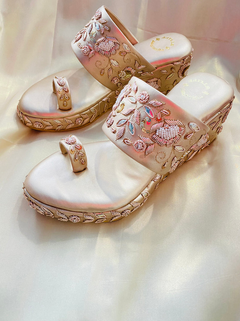 Aham Wedges