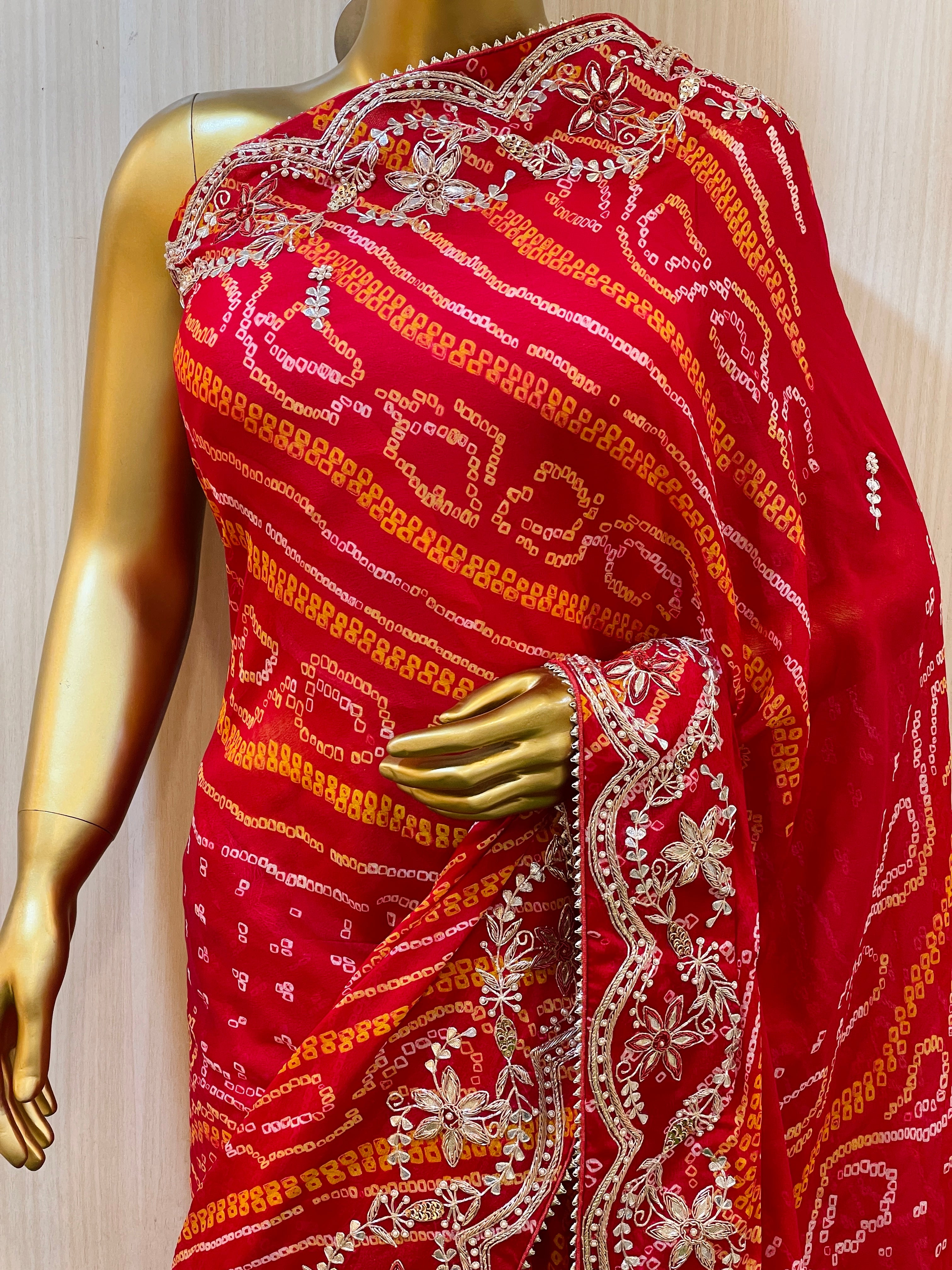 Ritu Bandhani Saree