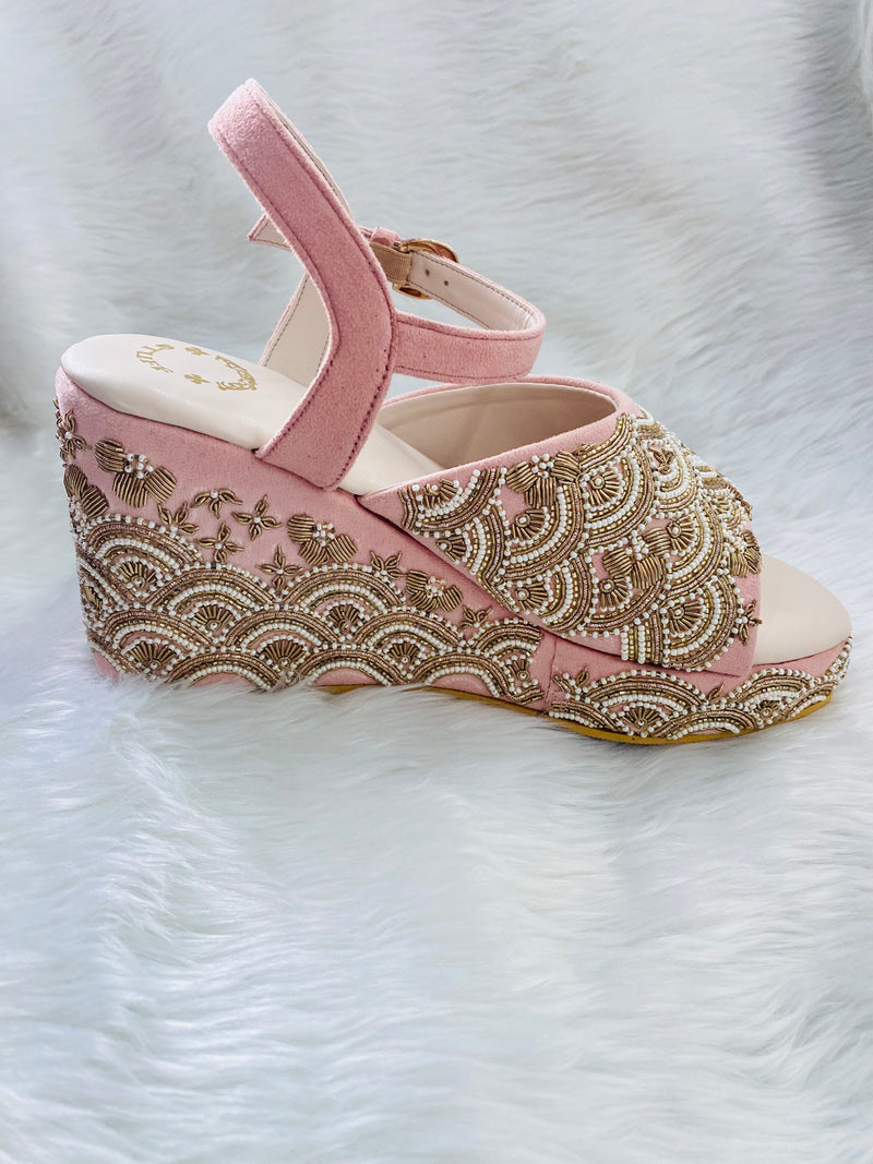 Anyoon Wedges