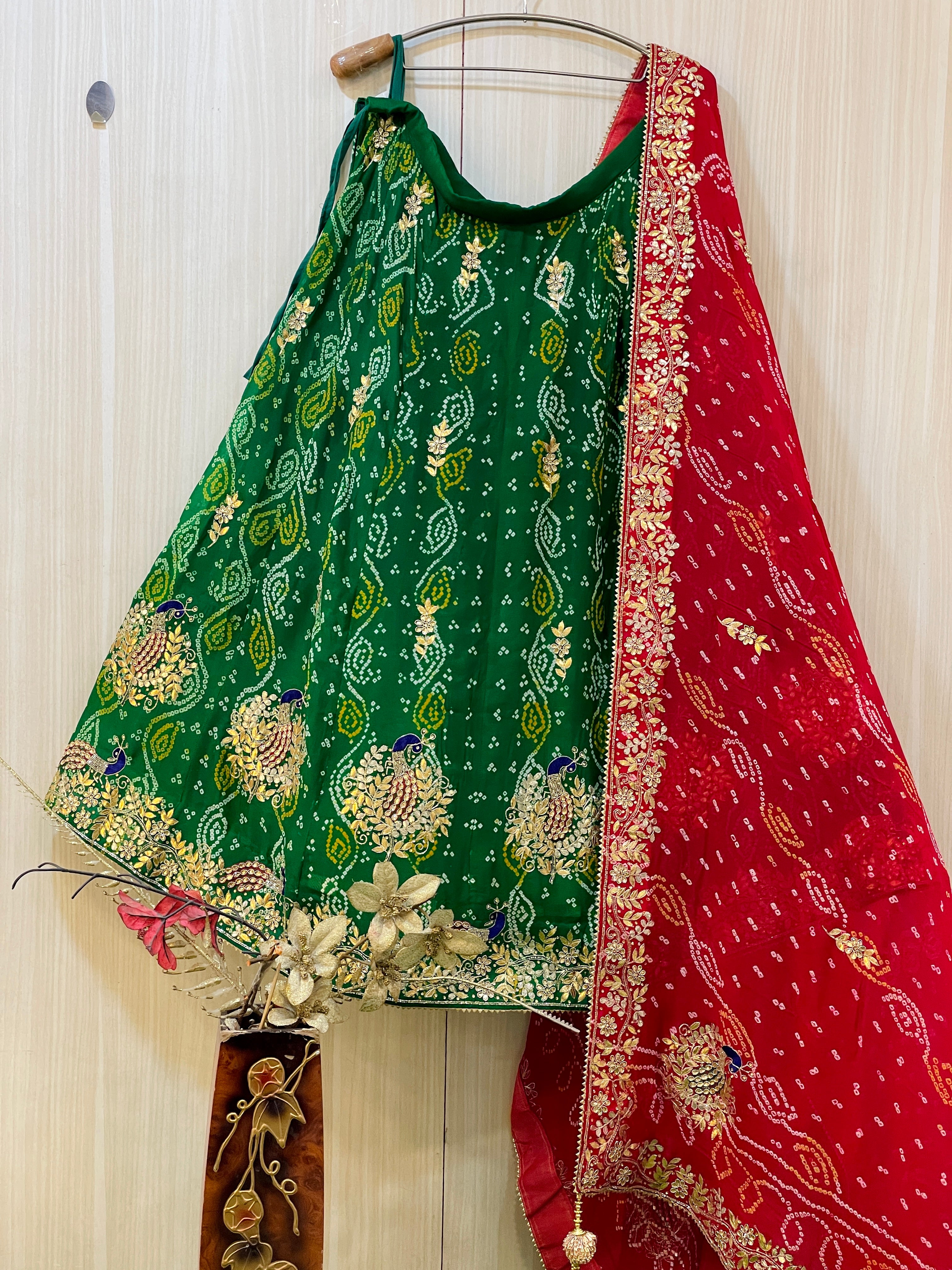 Munazir  Green Bandhani Lehenga