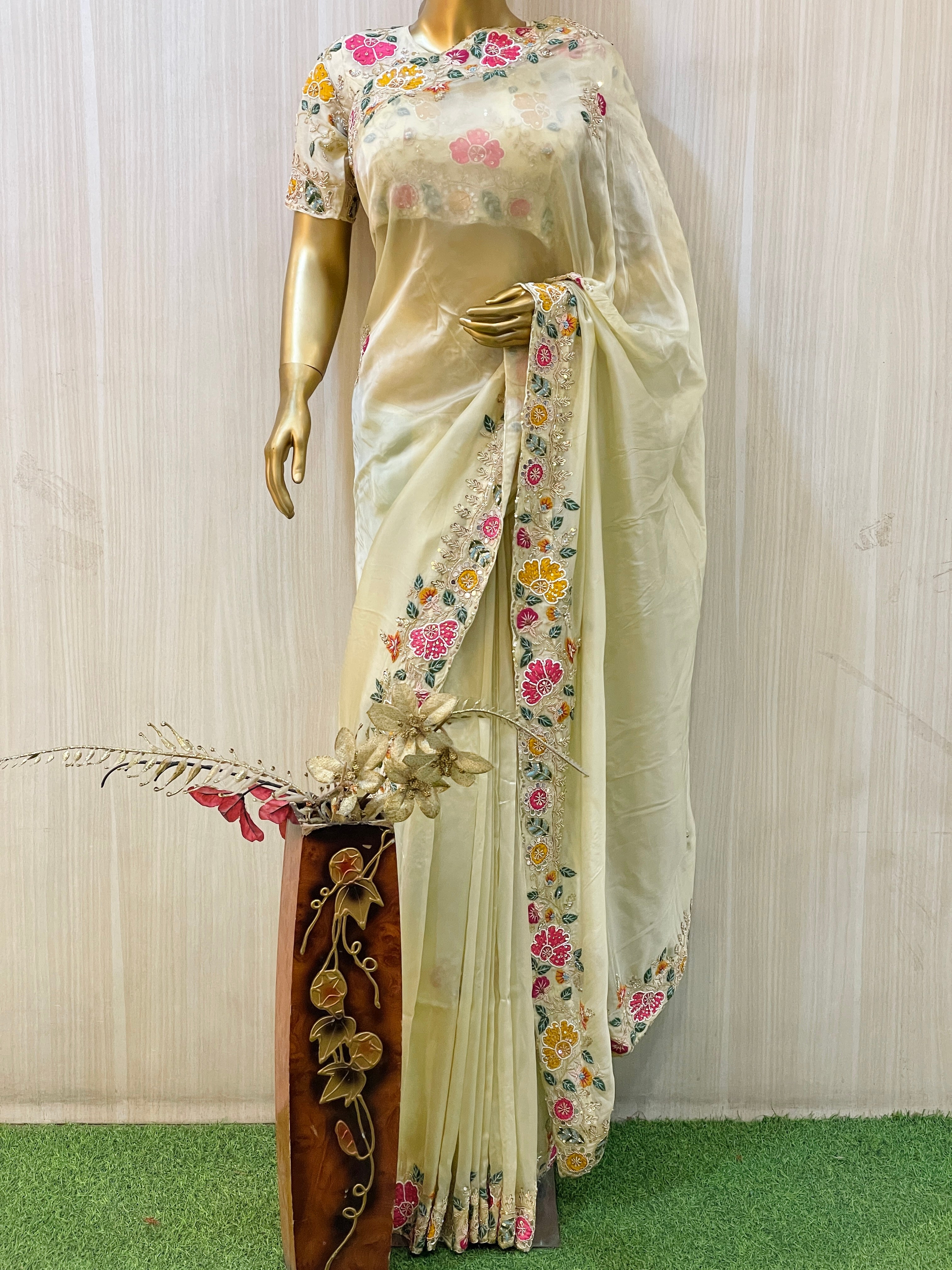 Priyam Off White Silk Saree