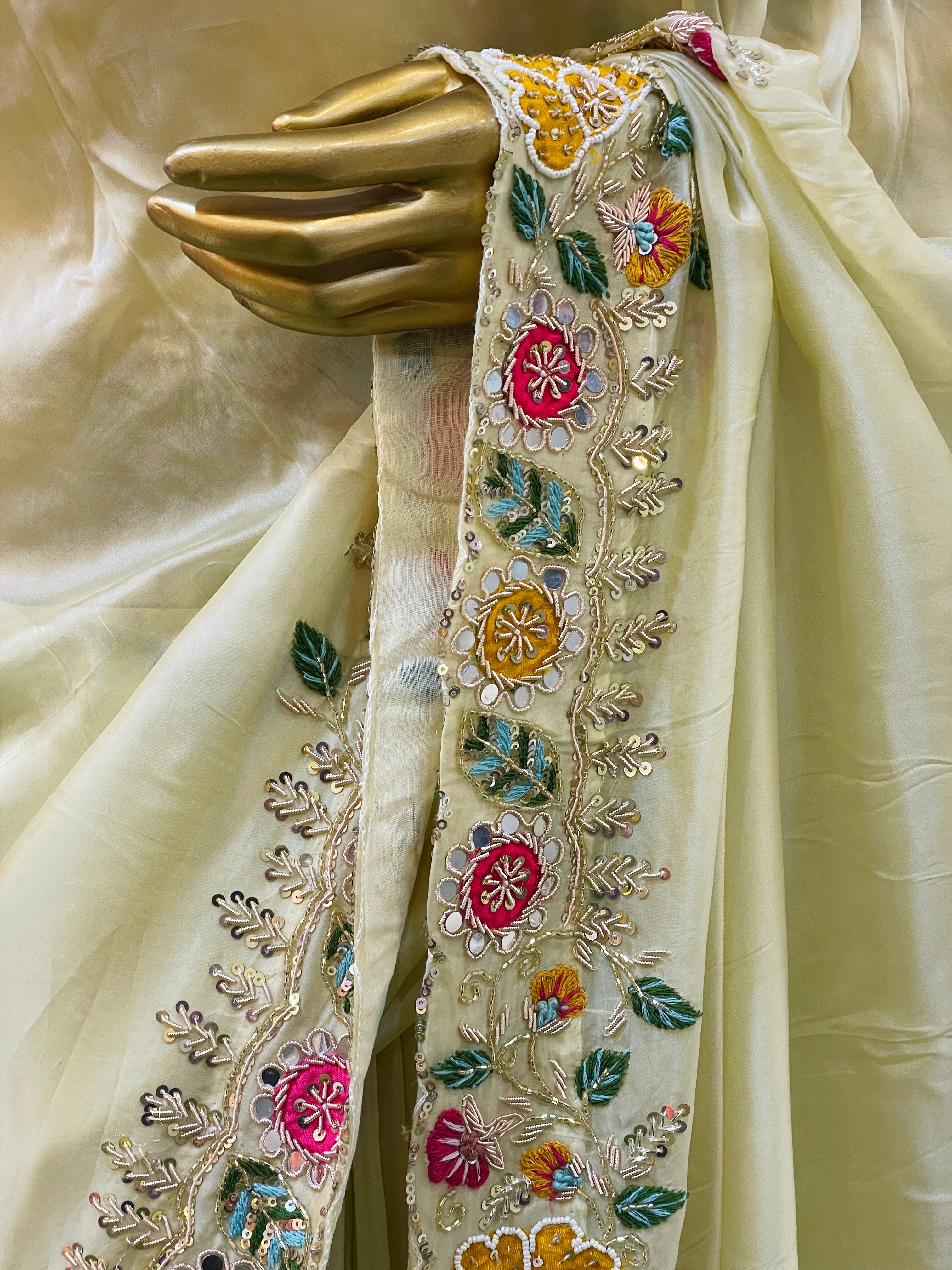 Priyam Off White Silk Saree